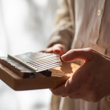 musictherapy Όταν ο Ήχος Αγγίζει: Θεραπευτικές Ωθήσεις μέσω της Μουσικοθεραπείας